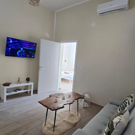 Wanderlust Apartment